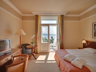 deluxe-room-h_-1